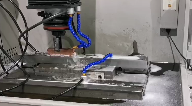 �𻨻��Ͷ����Ҫ������