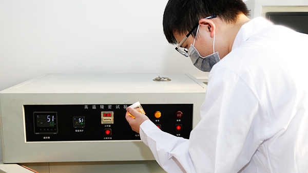 ��������������-���¾���ʵ��