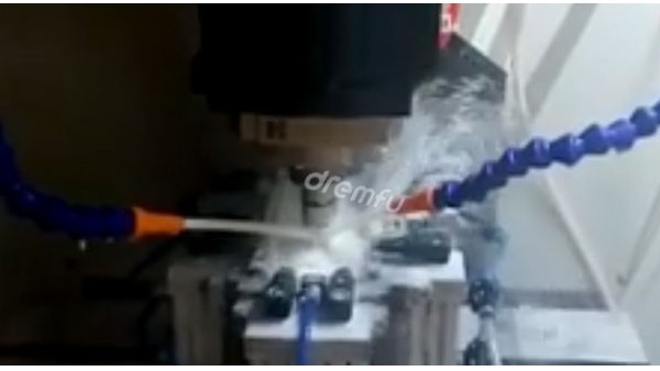 ����ע�������ӹ�Һ�ճ�ά������Ҫ��